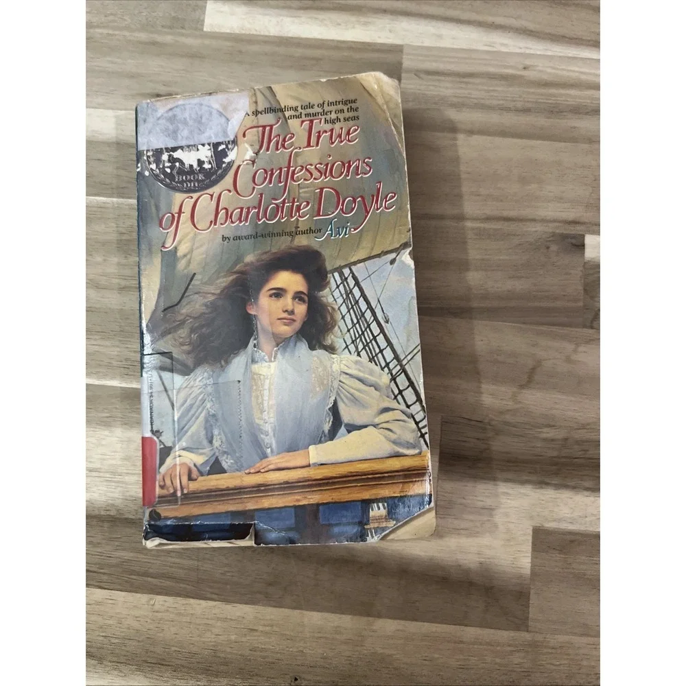 The True Confessions of Charlotte Doyle Avi‎ 1992 Avon Flare Paperback Book